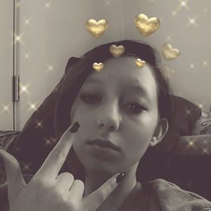 Meet your Posher, Kiya